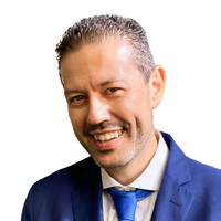 Carlos Fernández Villares